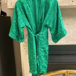 Vintage Frederick’s silky kimono